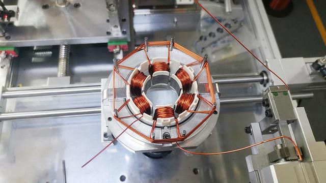 無刷電機繞線機主要配置什么驅(qū)動電機